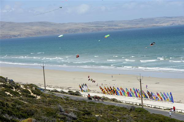 Break riding by ALdonga beach